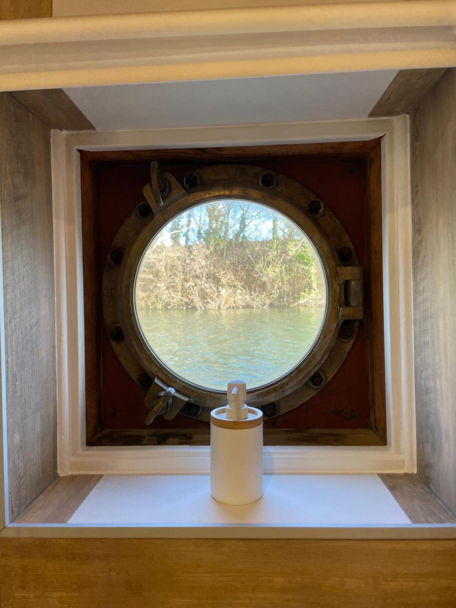 Péniche Le Pescalune - Chambre d'hôtes Arles Exterior foto